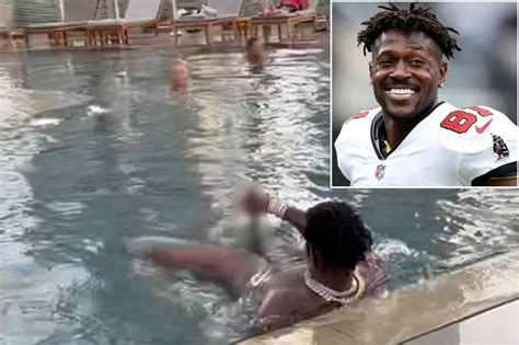 antonio brown nudes|[NSFW] NFL Wide Receiver Antonio Brown exposes himself to .